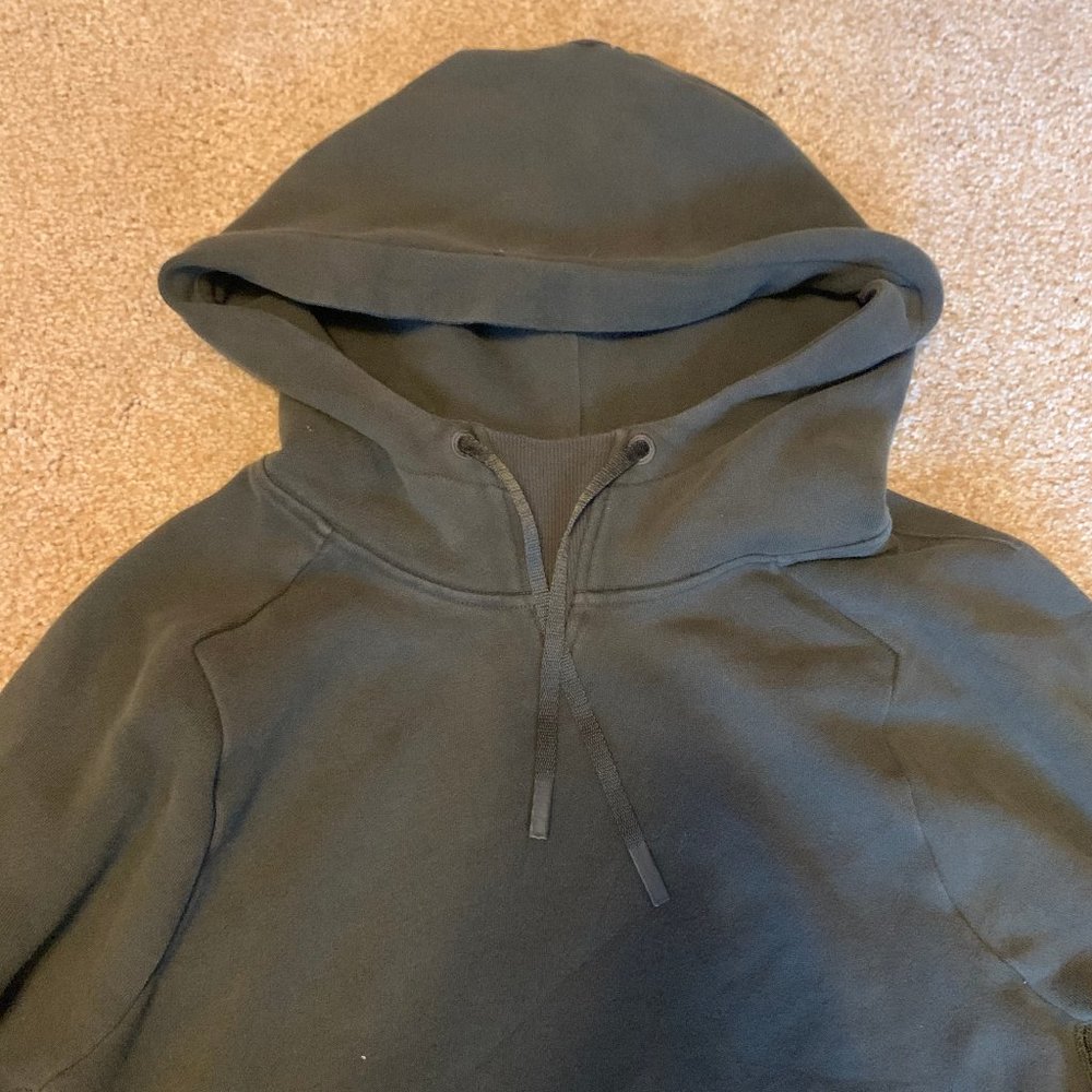 Lululemon Green Sweatshirt